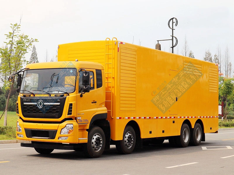 東風(fēng)天龍前四后八電源車600-1000kW