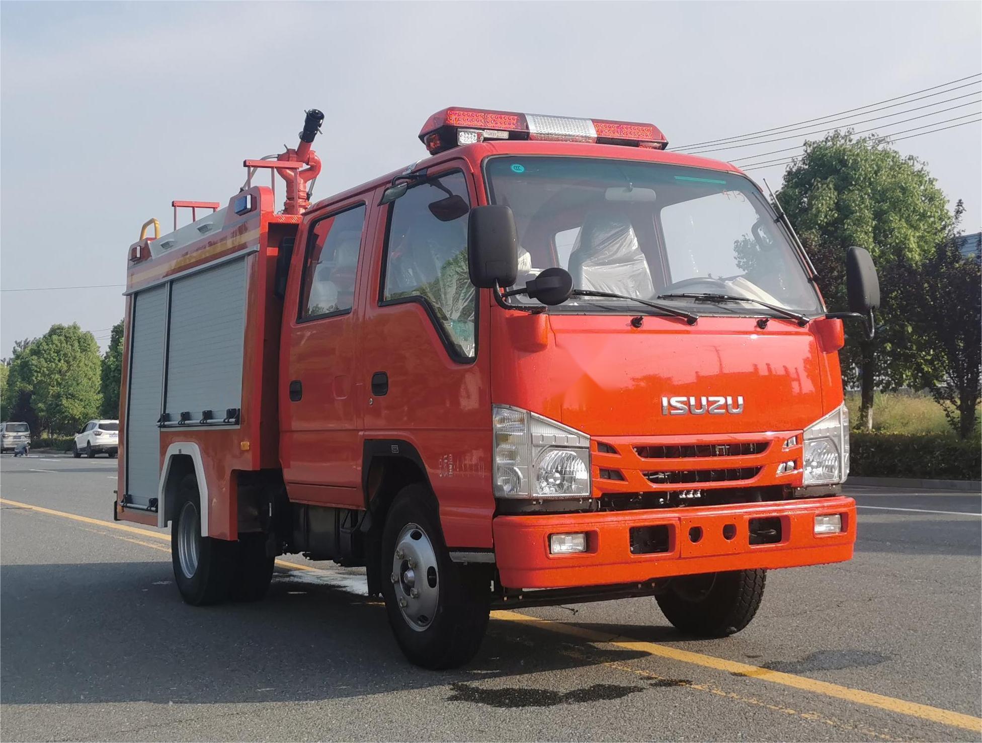 藍牌五十鈴1.5噸水罐消防車