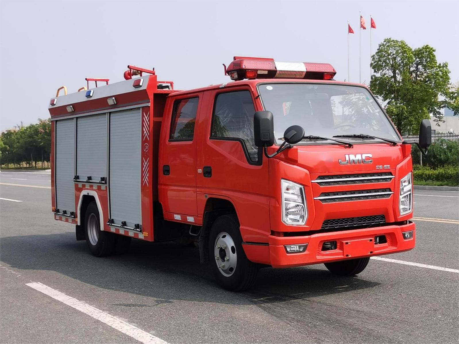 江鈴2噸水罐消防車