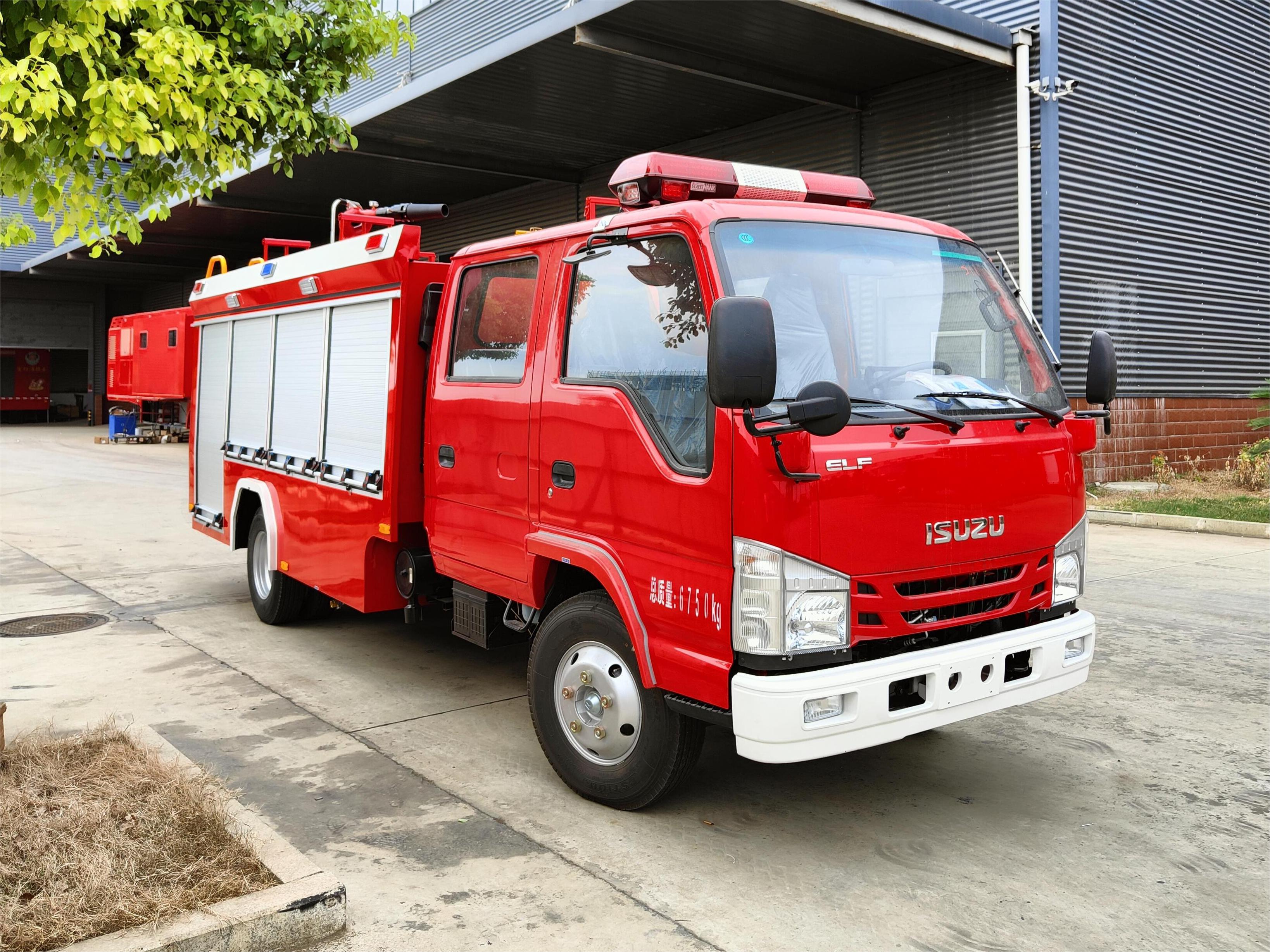 五十鈴2噸泡沫消防車